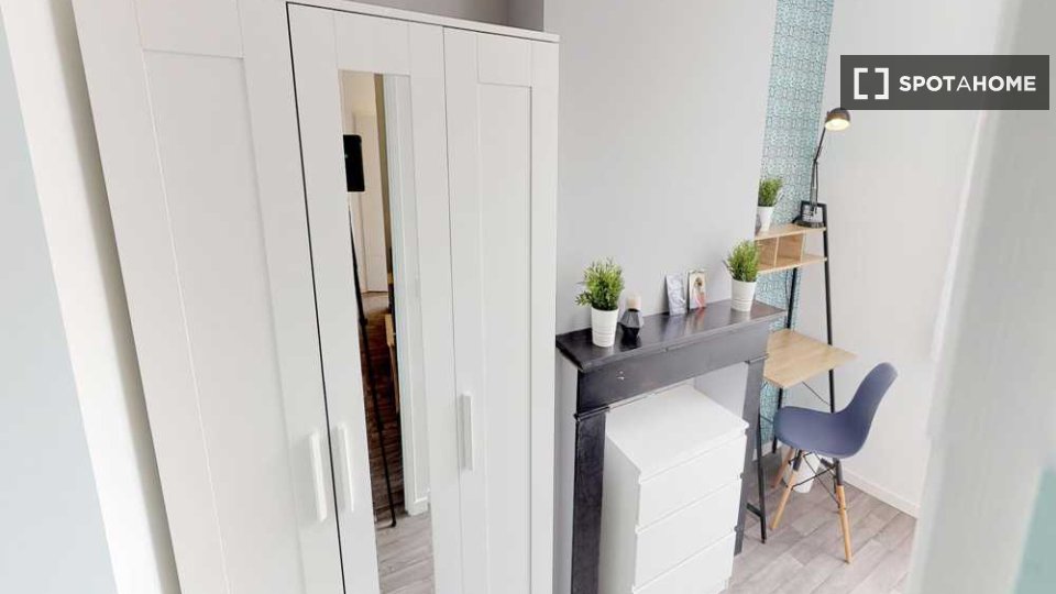 Double room Lille, 4 beds, 80m² — photo 22