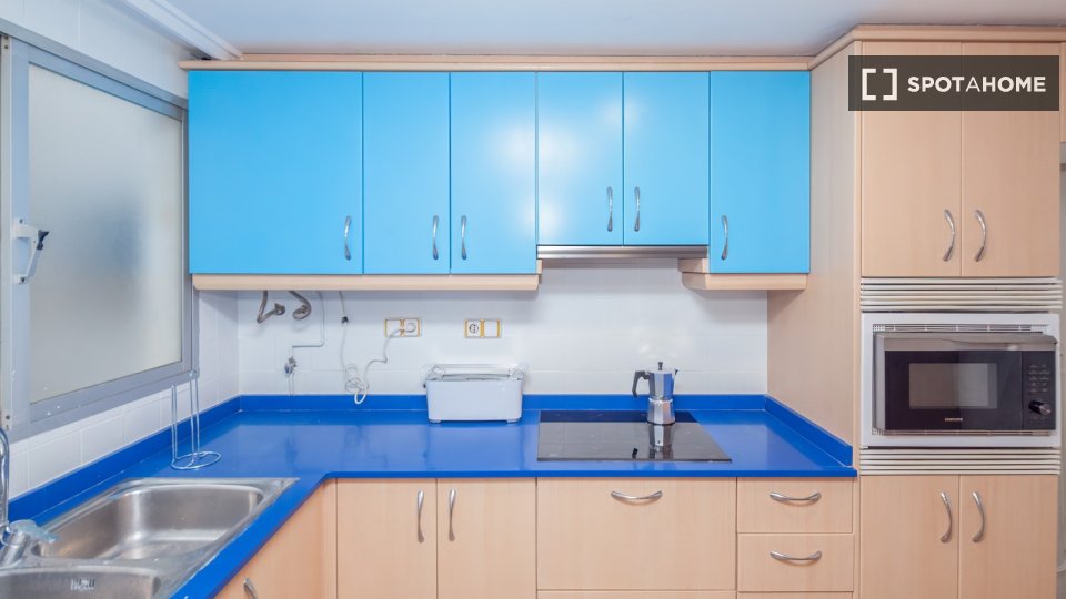 Double room Valencia, 4 beds — photo 15