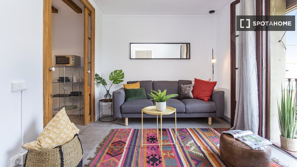 Apartment Barcelona, 2 beds, 60m² — photo 1