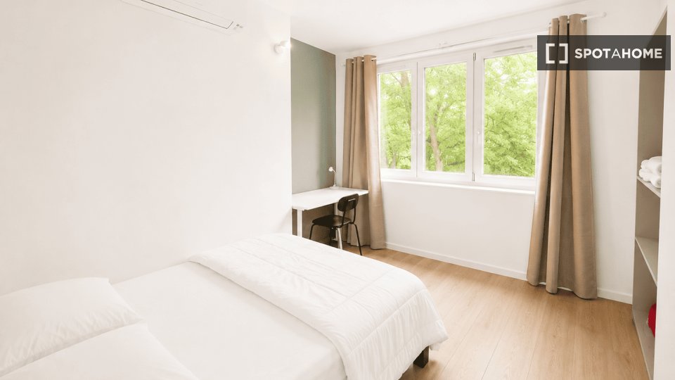 Chambre 24 voyageurs, avec climatisation