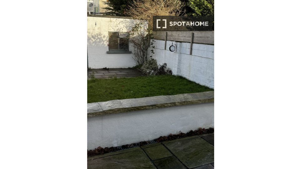 Double room Dublin, 2 beds — photo 11