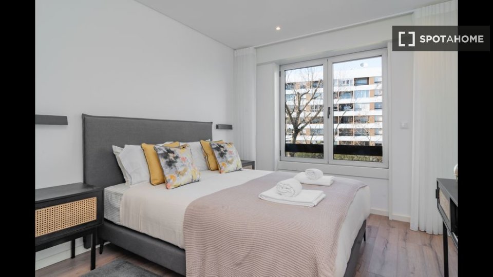Apartment Lisbon, 3 beds — photo 18