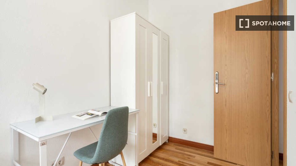 Double room Madrid, 10 beds — photo 39