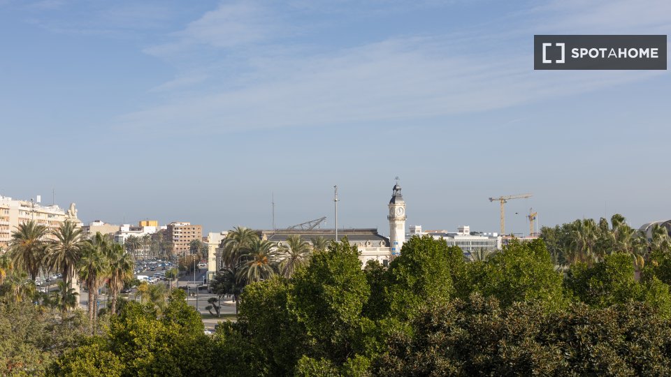 Apartment Valencia, 3 beds, 88m² — photo 19