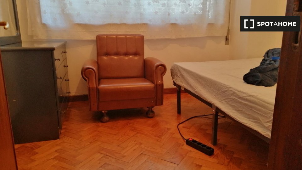 Double room Porto, 3 beds — photo 2