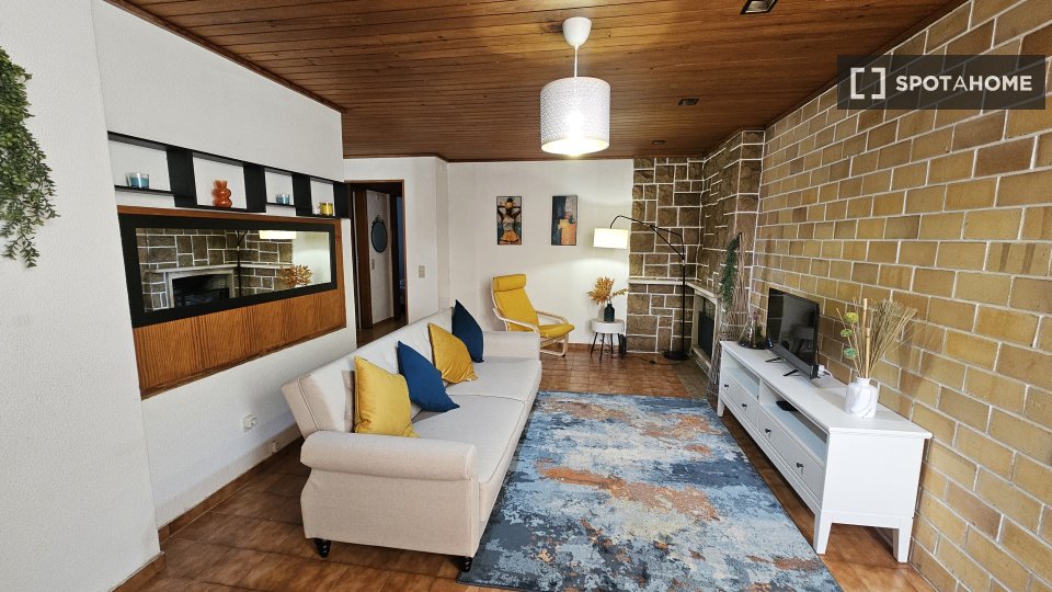 Apartment mono Lisbon, 95m² — photo 36
