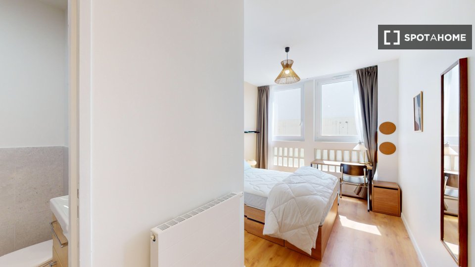 Double room Paris, 24 beds — photo 11