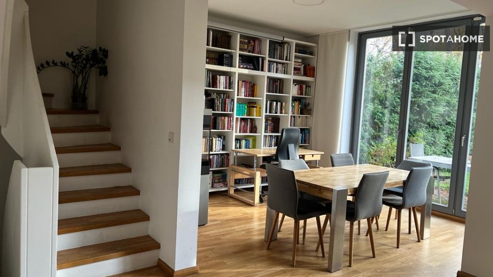 Apartment with 4 bedrooms for rent in Berlin, Berlin (ref 1077531