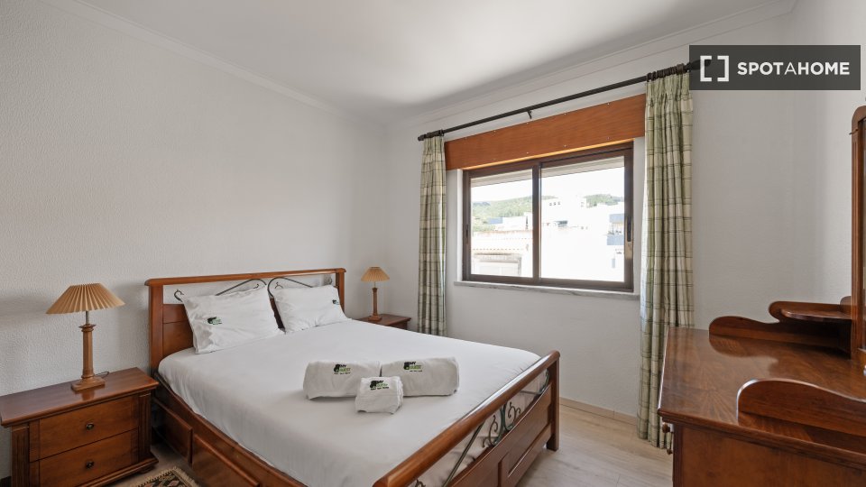Apartment Lisbon, 2 beds, 70m² — photo 10