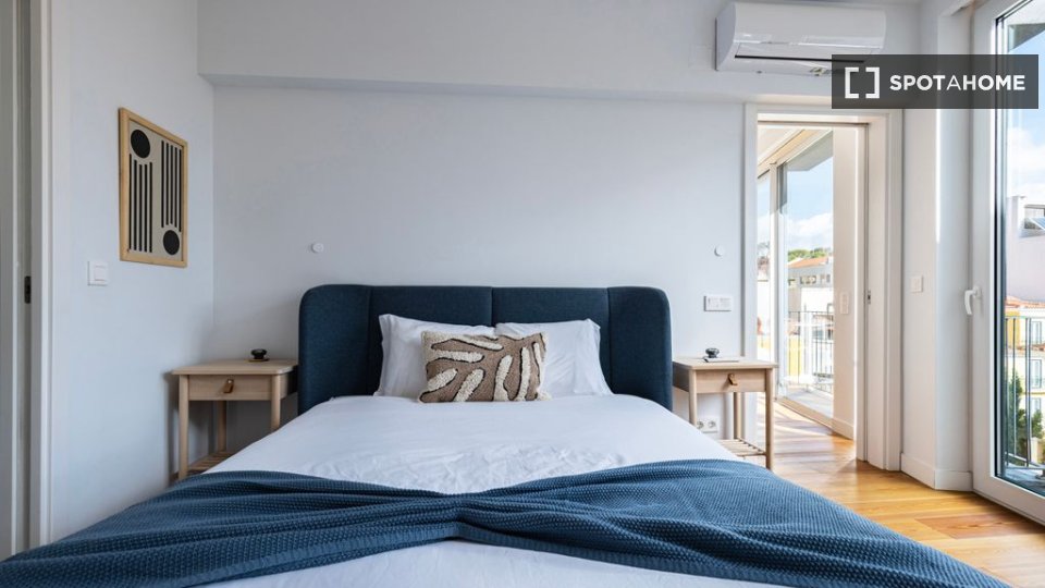 Apartment Lisbon, 2 beds — photo 19