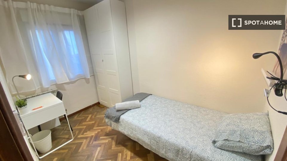 Camera doppia Madrid, 4 camere — foto 17