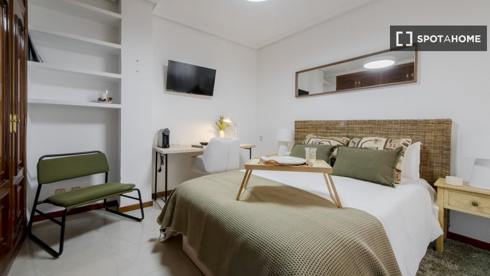Double room Madrid, 7 beds — photo 6