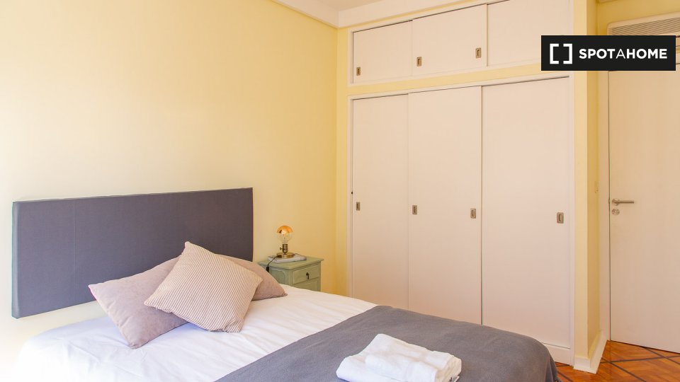 Double room Lisbon, 6 beds — photo 3