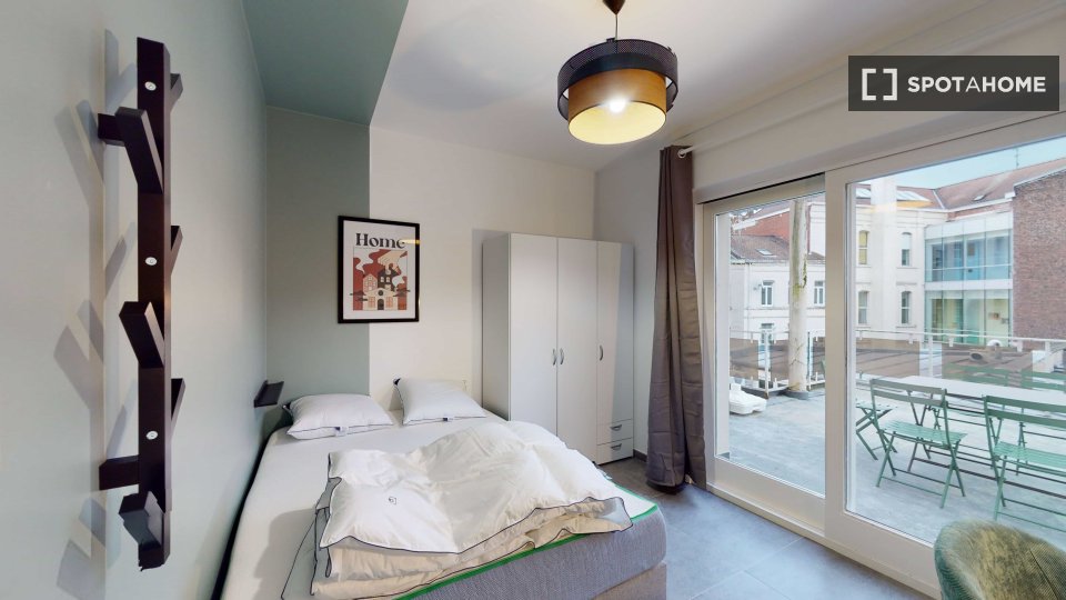 Double room Lille, 15 beds — photo 10