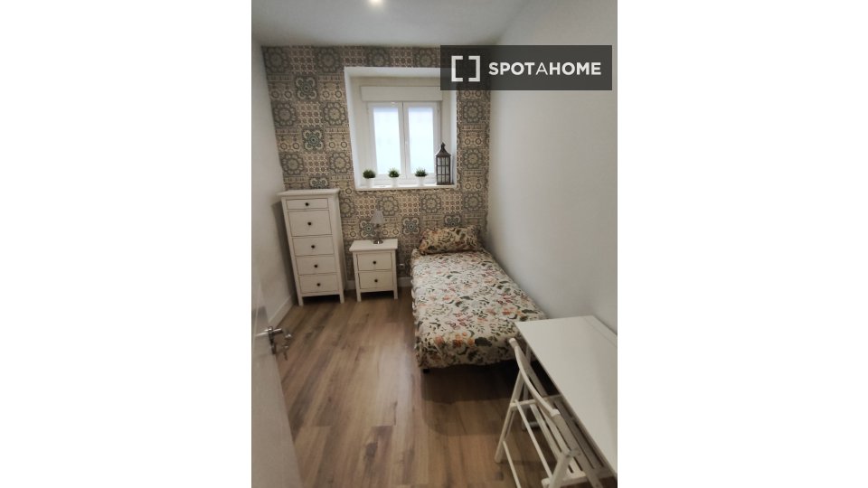 Apartment Madrid, 4 beds, 90m² — photo 14