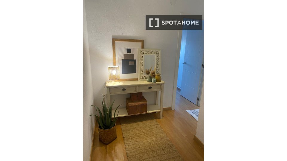 Apartment Valencia, 3 beds, 90m² — photo 17