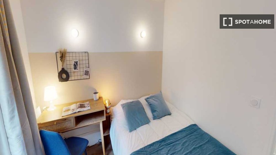 Double room Paris, 3 beds, 50m² — photo 16