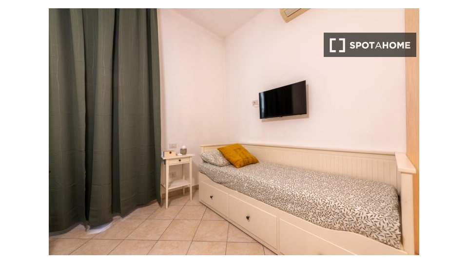 Apartment Milan, 2 beds, 42m² — photo 5