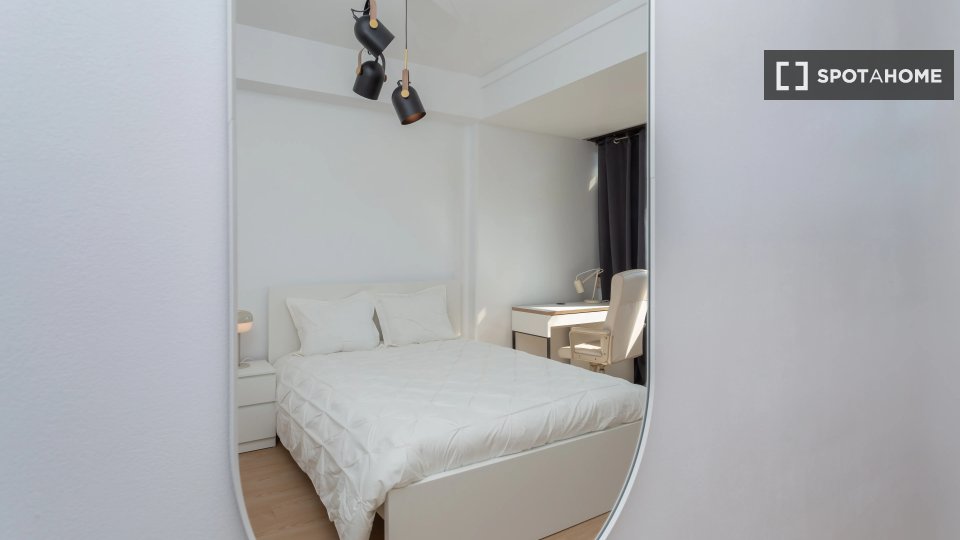 Double room Lisbon, 10 beds — photo 12
