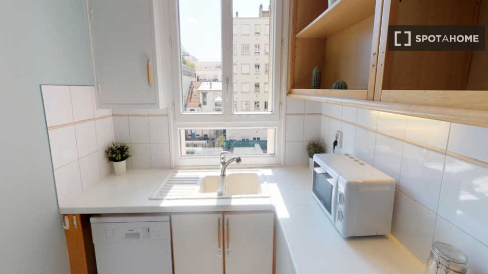 Double room Paris, 4 beds, 70m² — photo 4