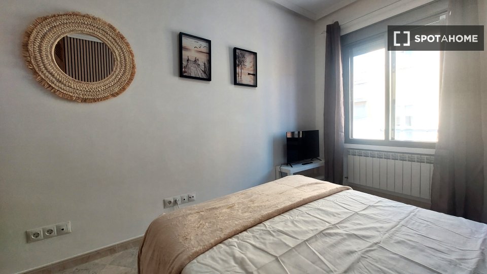 Double room Madrid, 4 beds, 95m² — photo 21