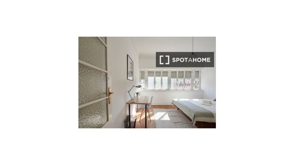 Double room Lisbon, 7 beds — photo 11