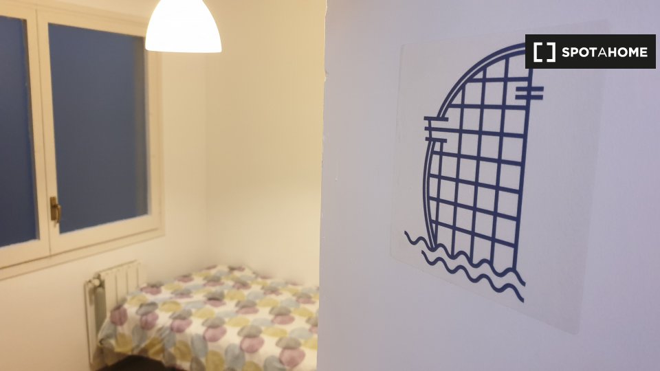Double room Barcelona, 4 beds, 90m² — photo 5