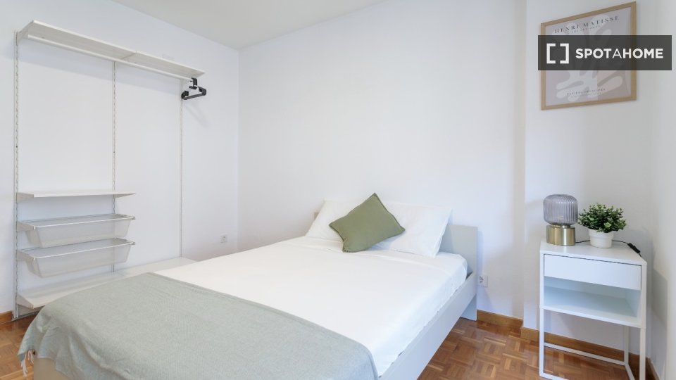 Double room Alicante, 4 beds, 100m² — photo 5