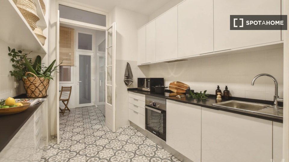 Apartment Lisbon, 2 beds — photo 4