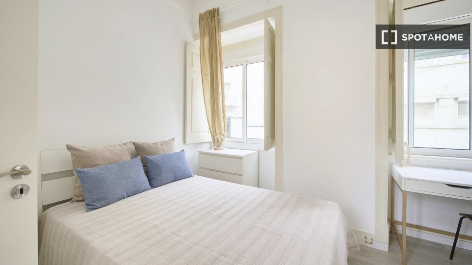 Double room Lisbon, 4 beds — photo 1