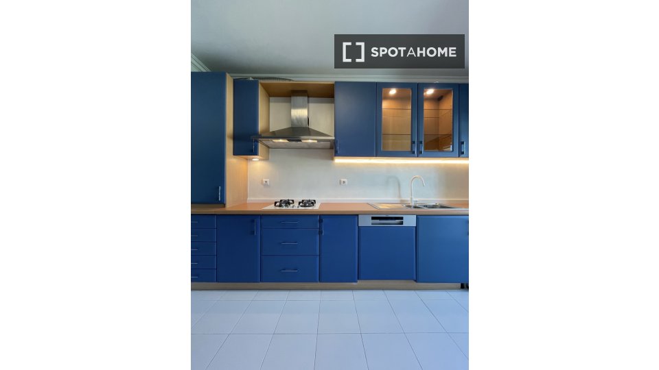 Apartment Lisbon, 2 beds, 90m² — photo 19
