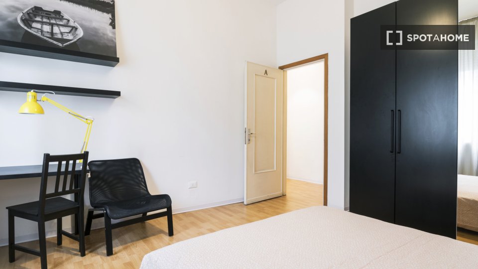 Double room Milan, 4 beds, 102m² — photo 1