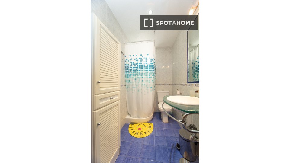 Double room Granada, 4 beds — photo 33