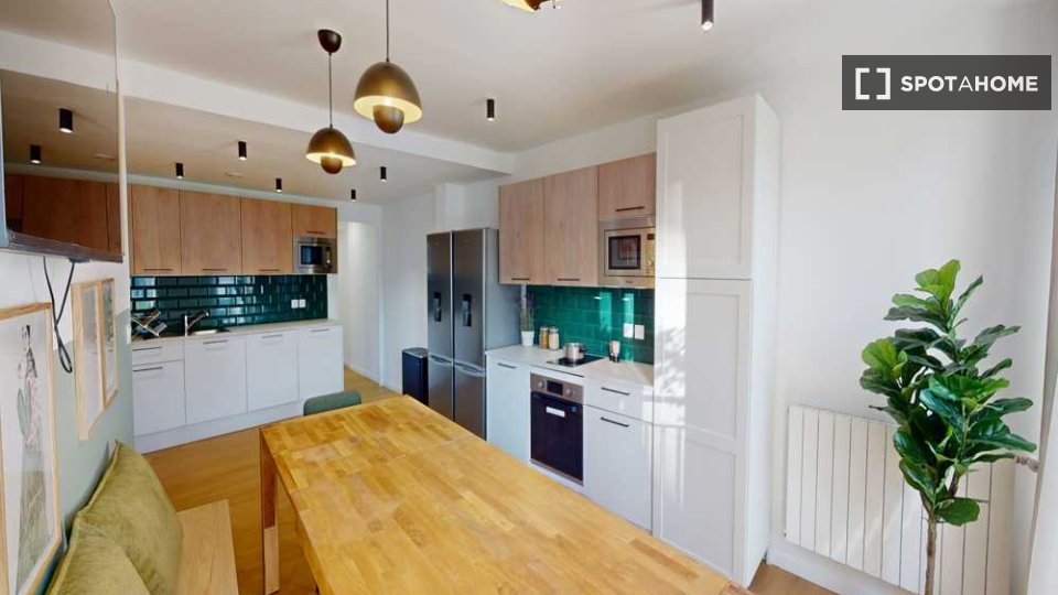 Double room Paris, 9 beds, 160m² — photo 9