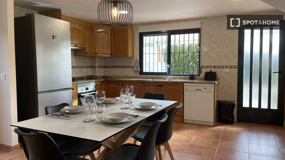 Apartment Valencia, 2 beds, 280m² — photo 4