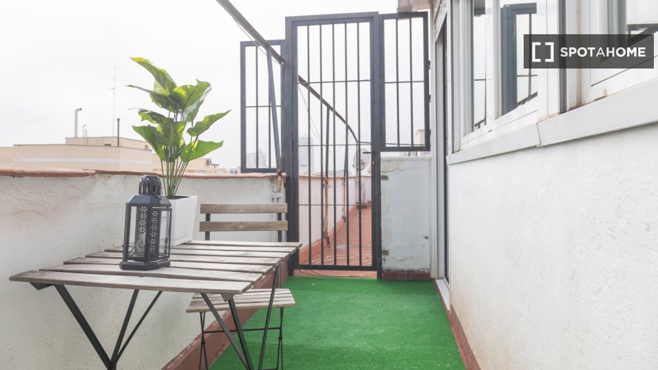 Double room Madrid, 5 beds — photo 16