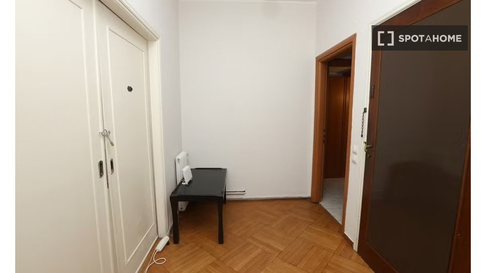 Double room Athens, 4 beds — photo 15