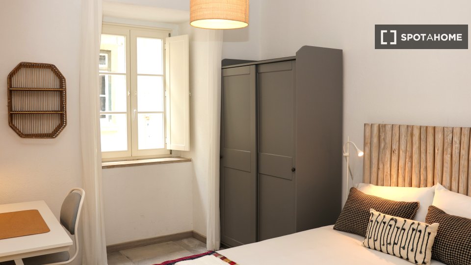 Apartment Lisbon, 2 beds, 50m² — photo 5