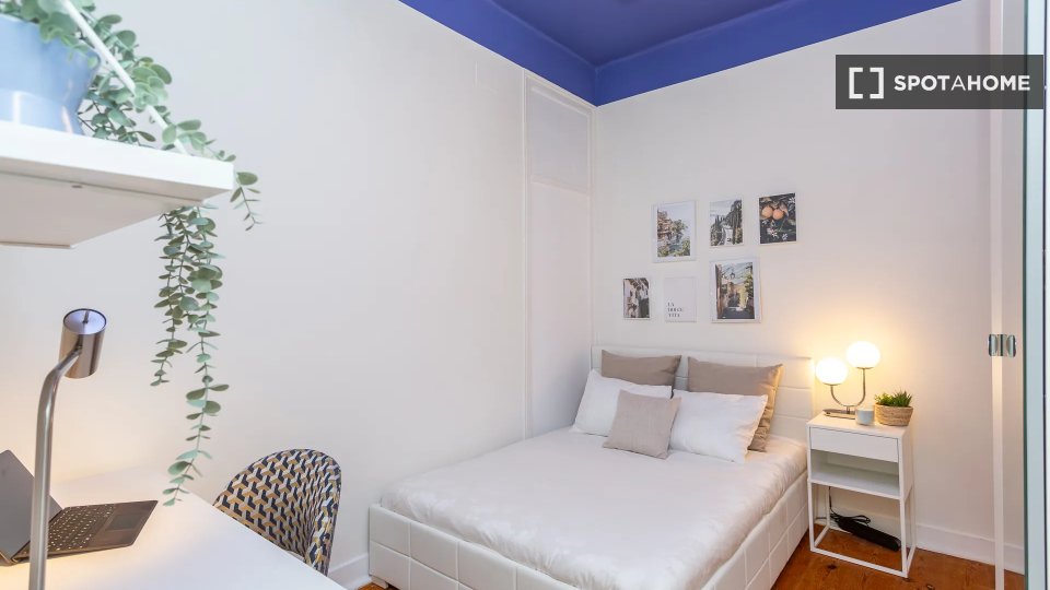 Double room Lisbon, 6 beds — photo 1