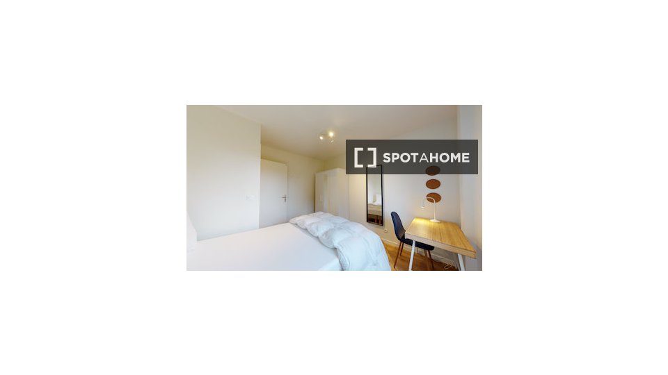 Double room Paris, 21 beds — photo 17
