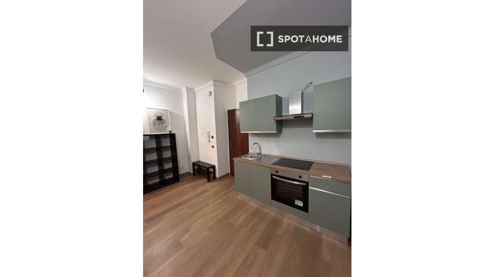 Double room Brescia, 5 beds — photo 12