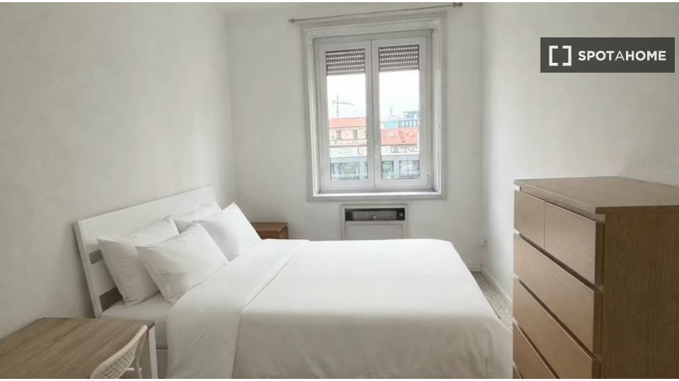 Double room Milan, 3 beds, 120m² — photo 2