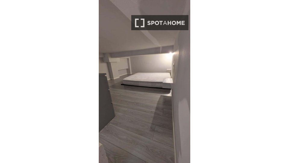 Apartment Milan, 1 bed, 55m² — photo 7
