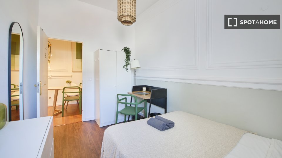 Double room Lisbon, 11 beds — photo 34