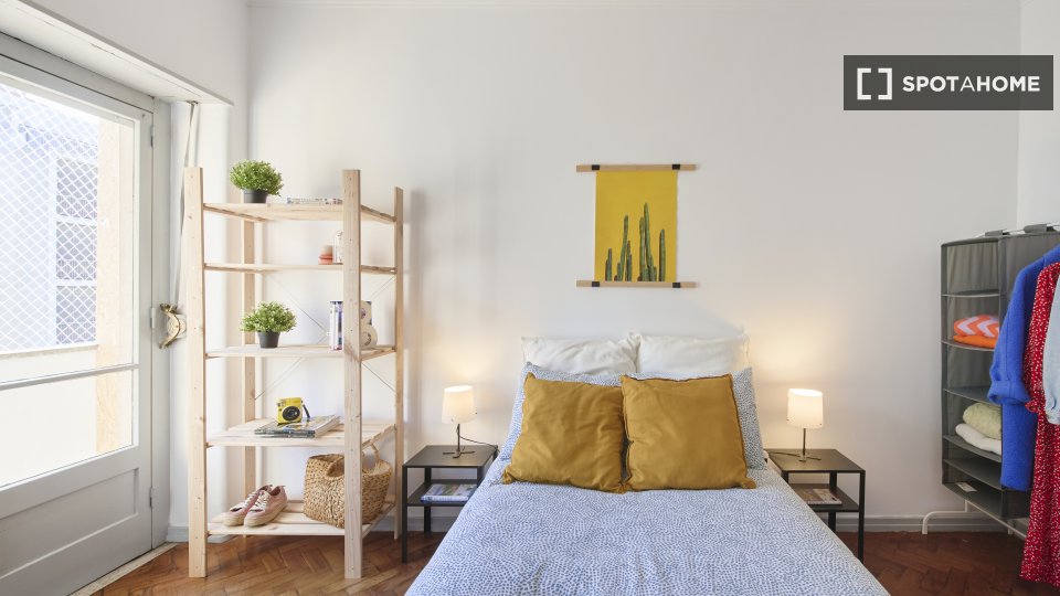 Double room Lisbon, 7 beds — photo 9