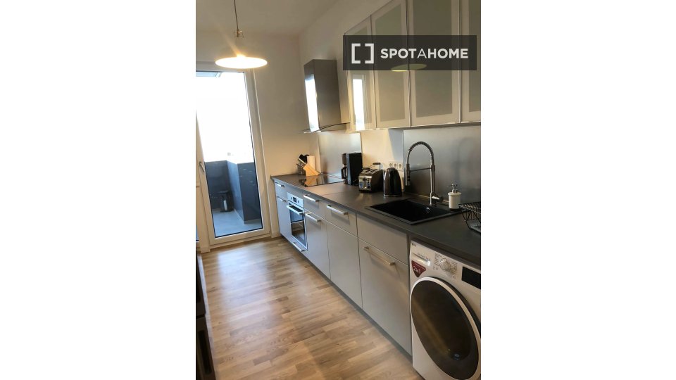 Double room Berlin, 4 beds, 116m² — photo 3