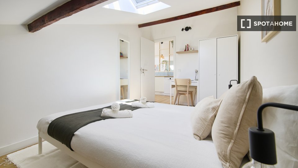 Double room Lisbon, 9 beds — photo 11