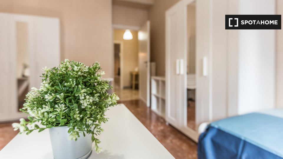 Double room Rome, 4 beds — photo 16