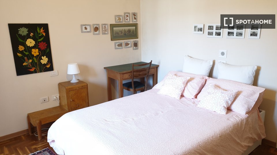 Double room Brescia, 3 beds, 120m² — photo 1