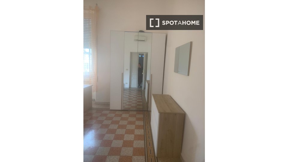 Double room Rome, 5 beds — photo 3